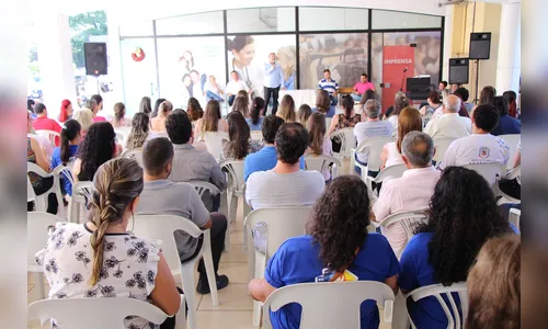 Servidores têm cerimônia religiosa na prefeitura