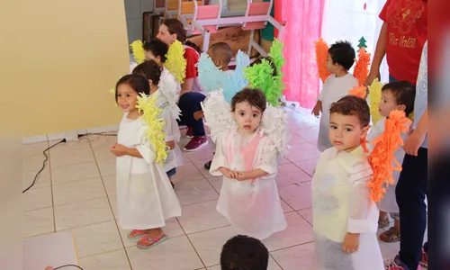 Alunos do CMEI Esther Otero celebram o Natal