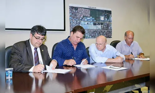 Arapongas anuncia R$ 19 mi em obras