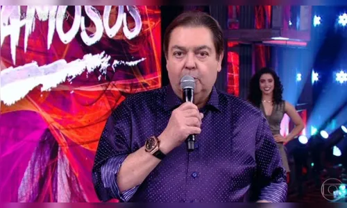 Faustão reclama do patrocinador e da vinheta da Globo: 'Não aguento mais cantar'