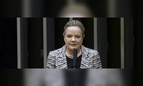 Gleisi fala em emboscada: “Esperam morrer alguém na caravana para tomar atitude?”