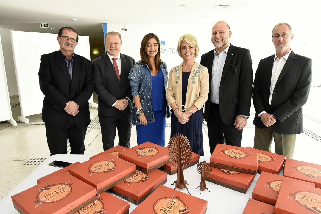 Secretaria da Cultura lança livro de receitas típicas do Paraná
