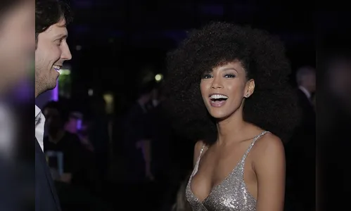 Taís Araújo rasga elogios a Anitta: 