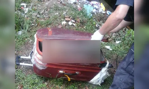 Corpo de homem é encontrado dentro de mala ao lado de universidade no PR