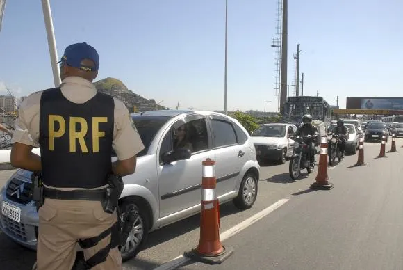 Fiscalização vai combater excesso de velocidade e uso de álcool por motoristasArquivo/Agência brasil