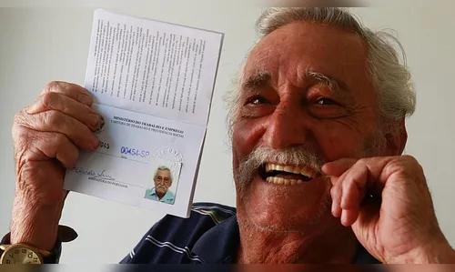 Homem tem primeiro emprego com carteira assinada aos 81 anos