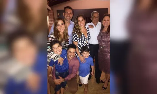 Zezé Di Camargo deixa a noiva e passa o Natal com as filhas e sem a ex, Zilu