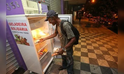 Maringá recebe primeira geladeira solidária