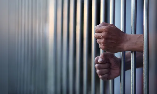 1,9 mil presos do Paraná podem sair para festas de fim de ano, diz Depen