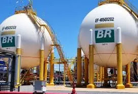 Petrobras anuncia reajuste de 1,7% no preço da gasolina   - IMAGEM ILUSTRATIVA
