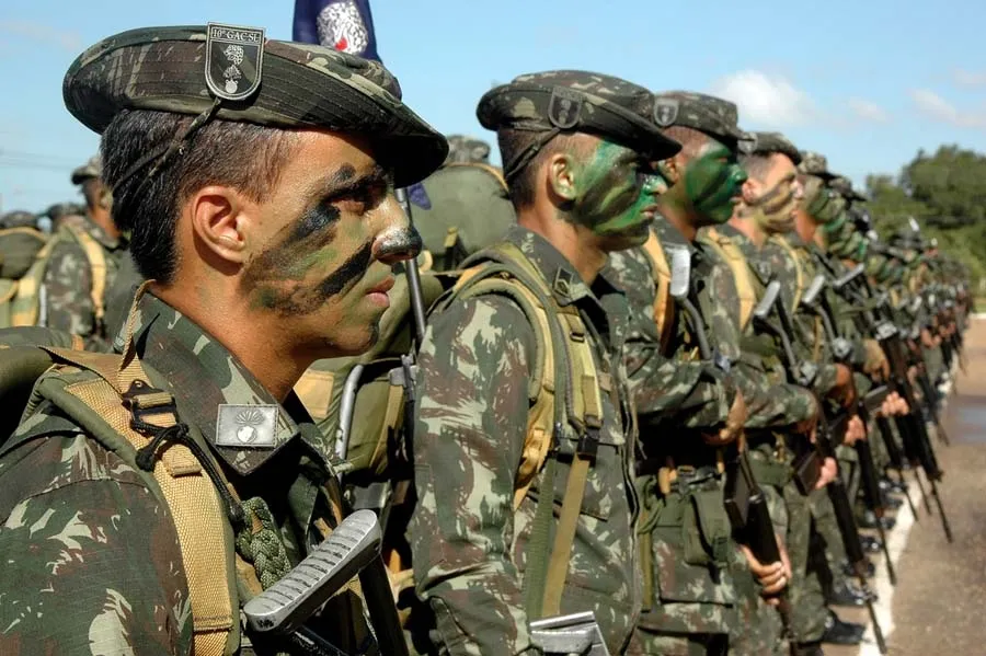 Governo autoriza envio de Forças Armadas para reforçar segurança