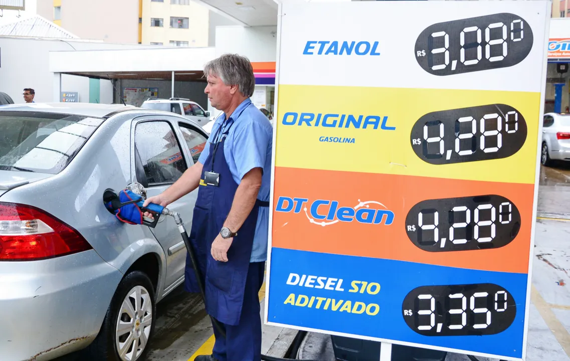 Preço dos combustíveis aumenta até 11,7% ao longo deste ano em Apucarana