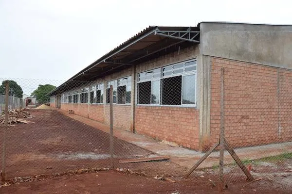 Primeiro bloco em construção deve ser finalizado até início do ano letivo, em março