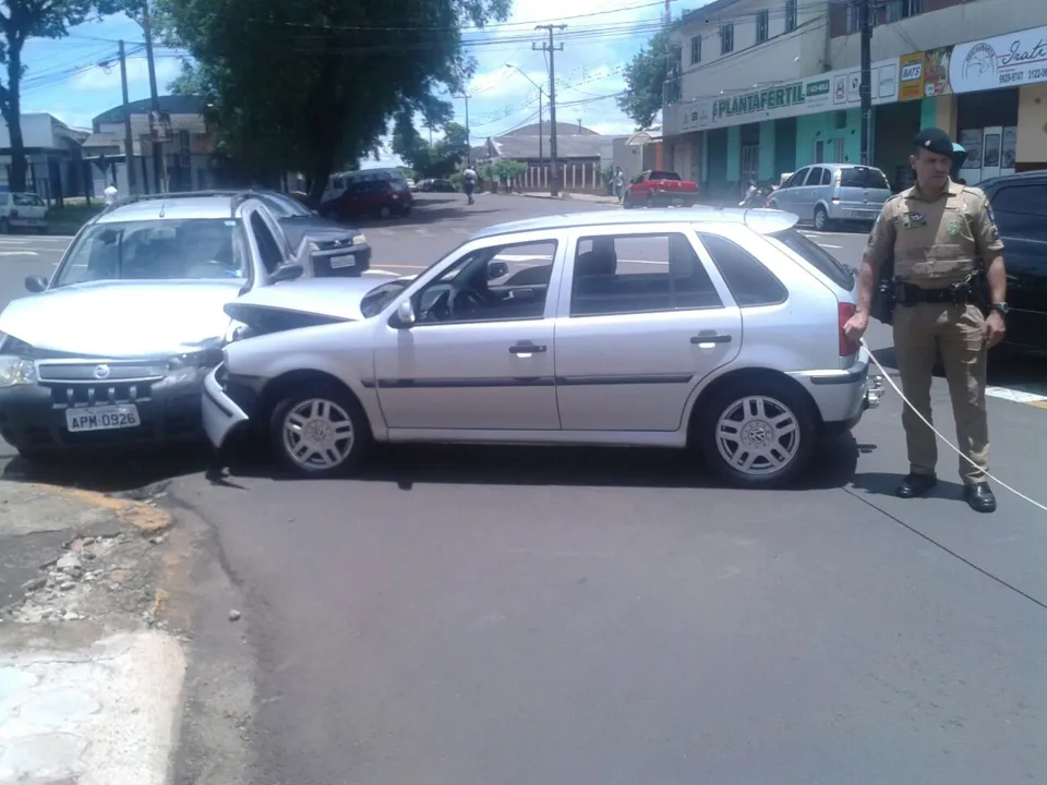 Acidente registrado no começo da tarde desta quarta-feira (3), em Apucarana.