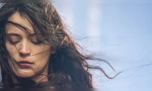 Bianca Bin fala sobre ritual que usa sangue menstrual e convida seguidoras