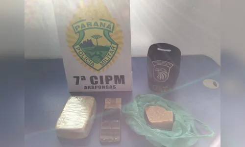 Jovem e adolescente são detidas com 1,3 kg de crack em Arapongas