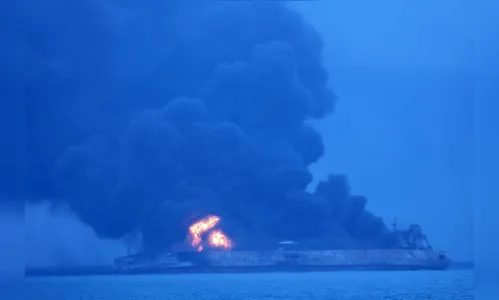Colisão entre dois navios na costa da China deixa desaparecidos