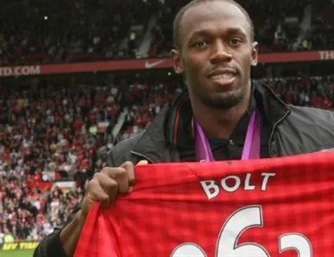Bolt reafirma sonho de se tornar jogador do Manchester United