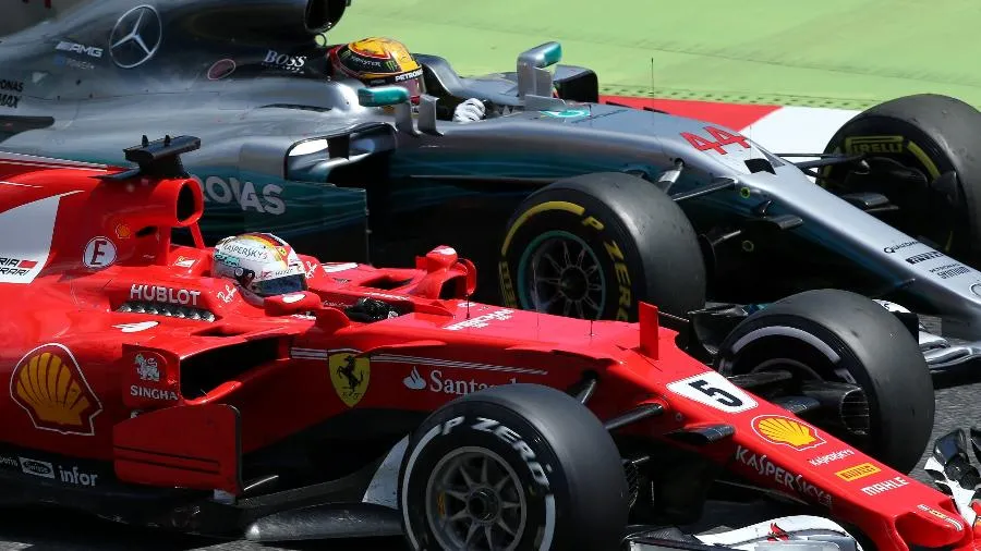 Ferrari muda projeto para enfrentar Mercedes de igual para igual