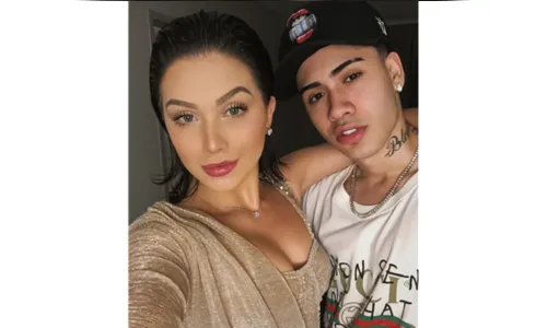  Flávia Pavanelli e Kevinho curtem a primeira viagem romântica 