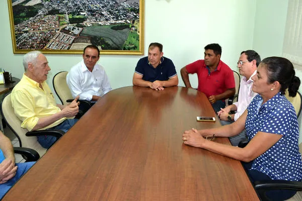 São Pedro do Ivaí discute projetos e recursos na área federal