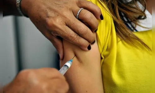 Secretaria de Saúde disponibiliza vacina contra febre amarela