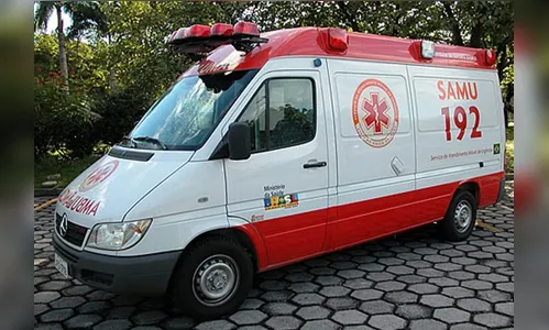   Acidente em Arapongas deixa duas pessoas presas em ferragens de veículo