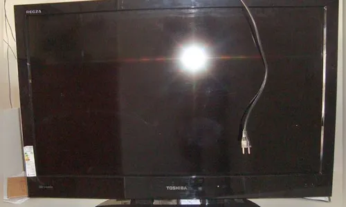 Polícia intercepta TV de led que seria entregue para presos 