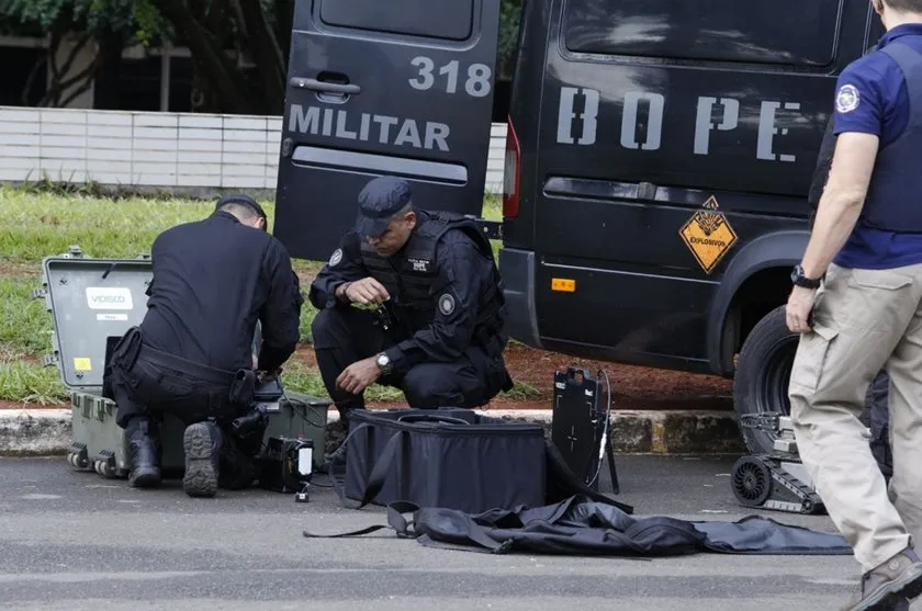 Suspeita de bomba próximo ao Museu Nacional mobiliza Polícia Militar - Foto: JP RODRIGUES/METRÓPOLES