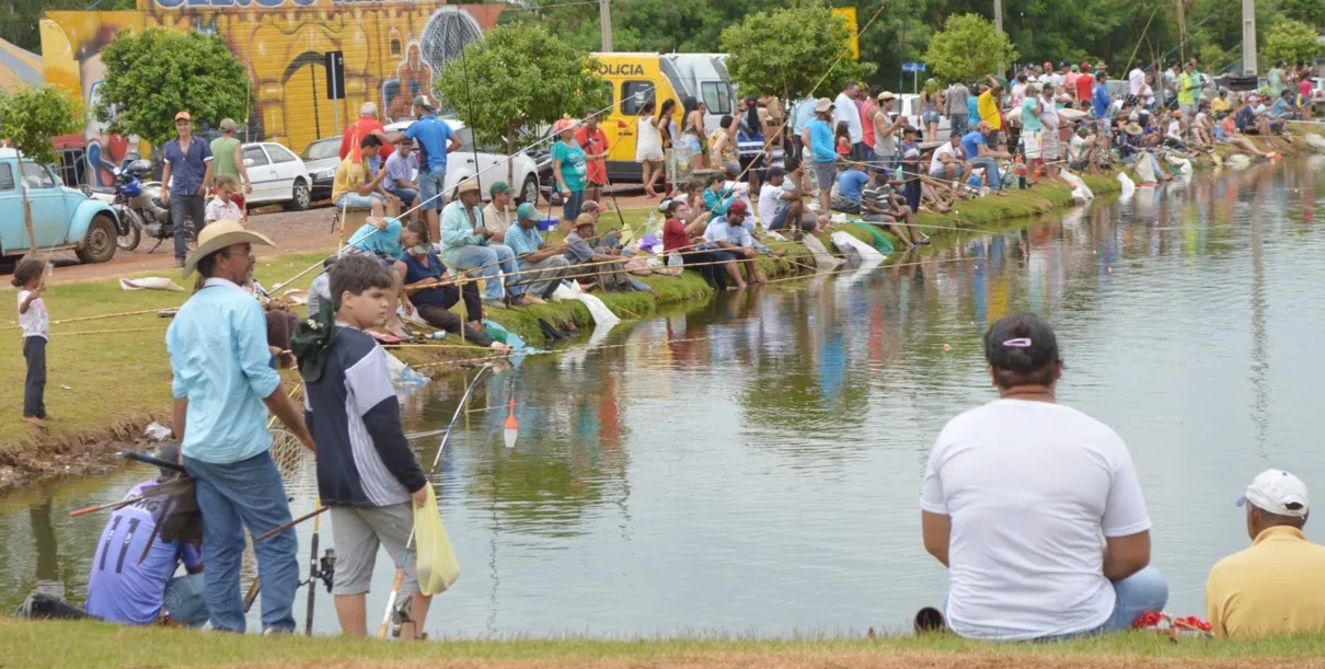 Prefeitura autoriza pescaria no Lago Municipal