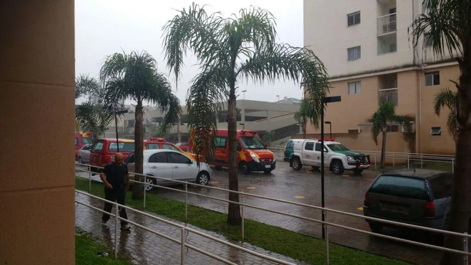 Explosão ocorreu apartamento na Vila Guaíra, em Curitiba - Foto: Flávia Barros – Banda B