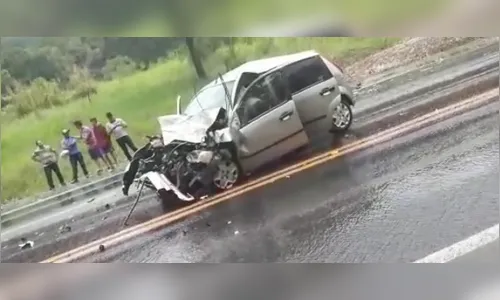 Motorista morre após bater de frente com ônibus em Ortigueira