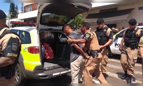 Dupla é presa ao tentar assaltar agência dos Correios em Califórnia