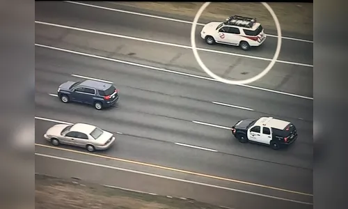 'Carro dos Caça-Fantasmas' aparece em perseguição policial e vira piada nos EUA