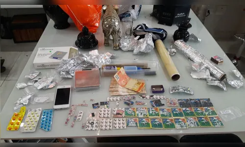PM prende homem com 802 pontos de LSD e remédios contrabandeados em Apucarana 
