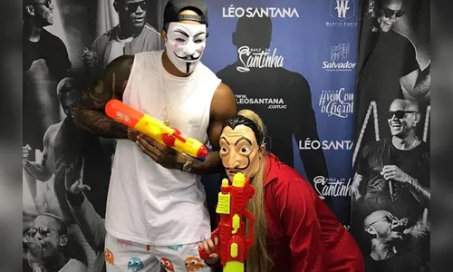 Marília Mendonça se disfarça para curtir bloco no carnaval