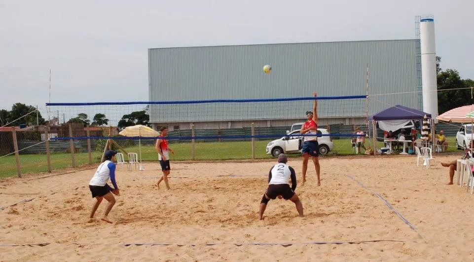 Circuito Araponguense de vôlei de praia vai ser realizado neste domingo - Foto: Divulgação