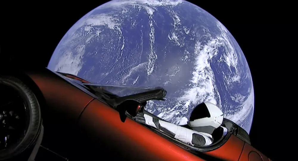 Astrônomos avaliam chances de queda do carro Tesla na Terra - FOTO AP SPACE X