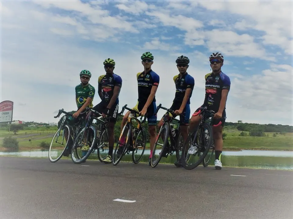 Ciclistas araponguenses são destaque na 12º Volta Ciclística do Futuro - Foto: Divulgação