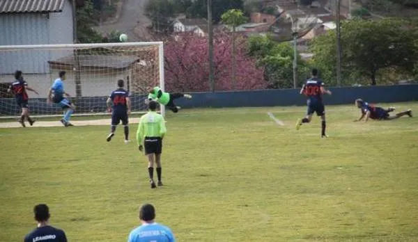 A Copa da Amizade segue a todo vapor nos campos de futebol suíço de Apucarana - Foto: Arquivo/TN