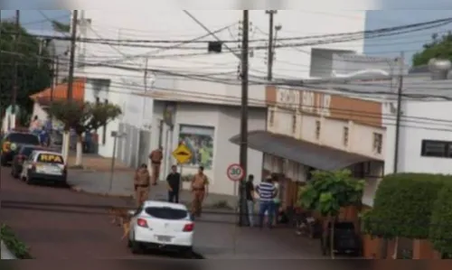 Ladrões fortemente armados assaltam agência bancária no Paraná