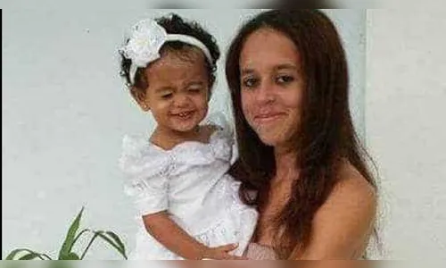 Polícia prende padrasto e mãe que ocultaram corpo de bebê por meses
