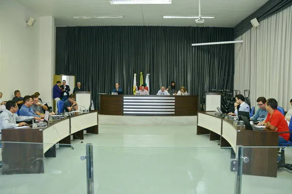 Câmara de Apucarana aprova reajustes salariais na Prefeitura e no Legislativo - Foto: Sérgio Rodrigo/TN