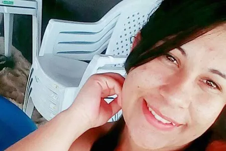 Moça morre ao levar choque com escova elétrica de cabelo que ganhou de brinde - Foto: Reprodução