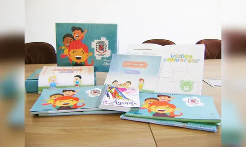 Secretaria de Educação entrega material didático para alunos de Educação Infantil