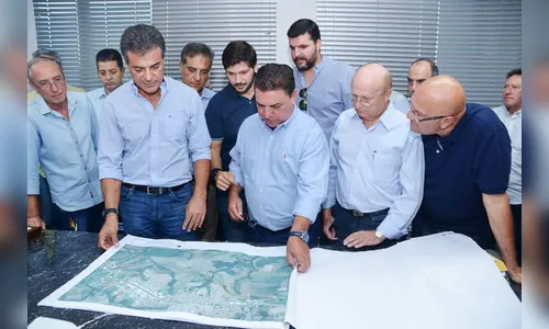 Richa assina decreto de desapropriação de terrenos para o Contorno de Arapongas