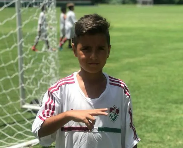 O meia-atacante Vitinho, 11 anos, de Apucarana, foi aprovado no Fluminense - Foto: Divulgação