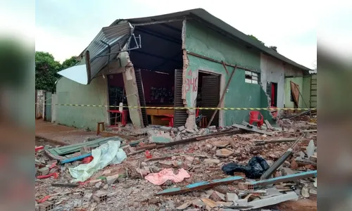 Carreta sem freios atinge bar e mata criança de quatro anos no Paraná 