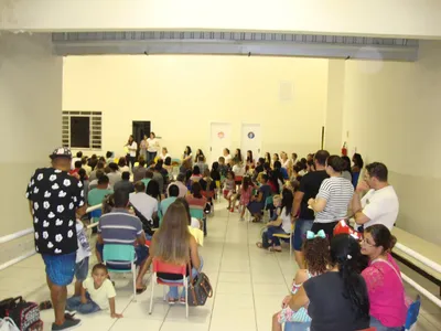 Escolas e CMEIs promovem primeira reunião do ano com pais de alunos