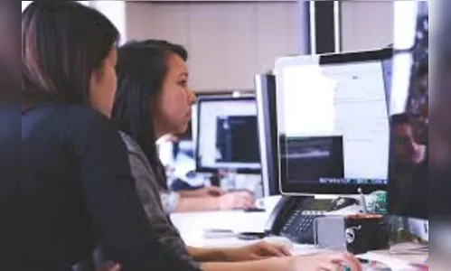 Agência do Trabalhador oferece vaga para auxiliar de escritório